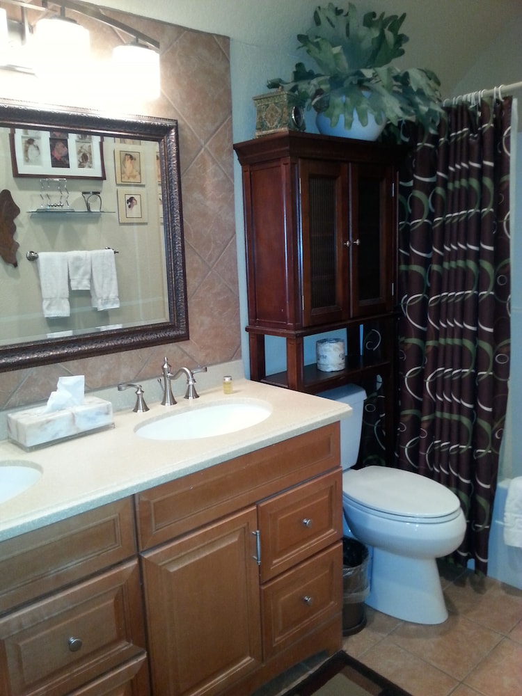 The River's Edge Motel Lodge & Resort - photo 22