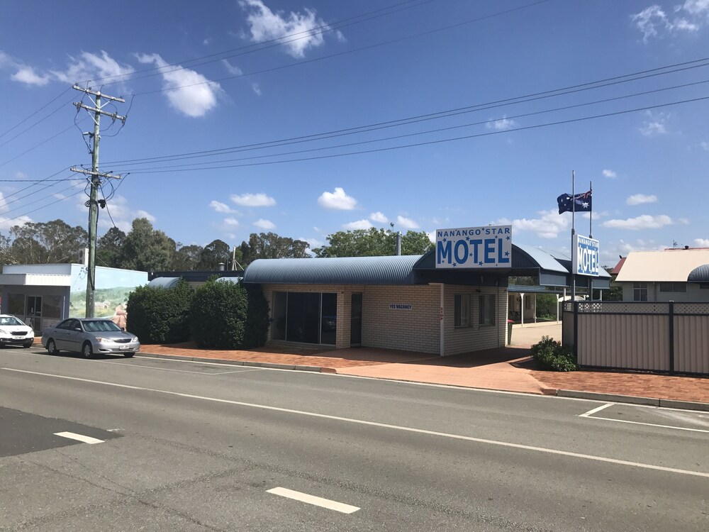 Nanango Star Motel — hotel in Nanango