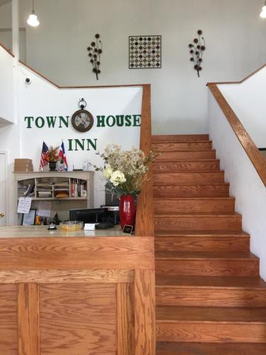 Town House Inn - photo 54