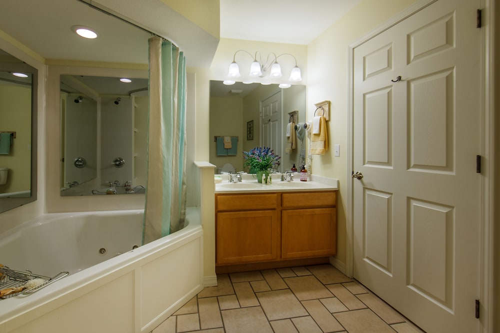 Holiday Inn Club Vacations Holiday Hills Resort Branson by IHG - photo 31