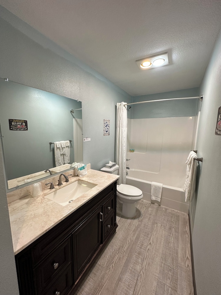 The Coastal Inn and Suites - photo 141