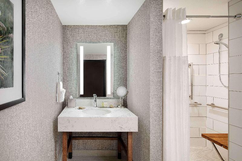 DoubleTree by Hilton Greeley at Lincoln Park - photo 25
