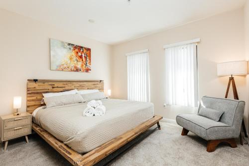 Luxury One Bedroom minutes from The Grove — 4-Star Luxury Hotel in Los Angeles, United States