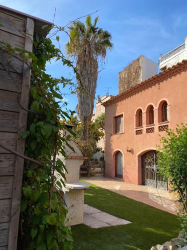 Masía Can Gemenut A 5O Metros Del Mar in Castell-Platja D'aro, Spain