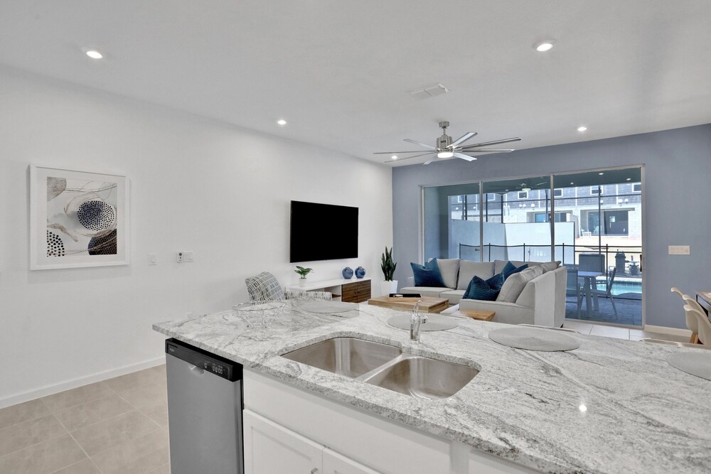 2382zbp Solara Resort 5 Bedroom Townhouse by RedAwning - photo 22