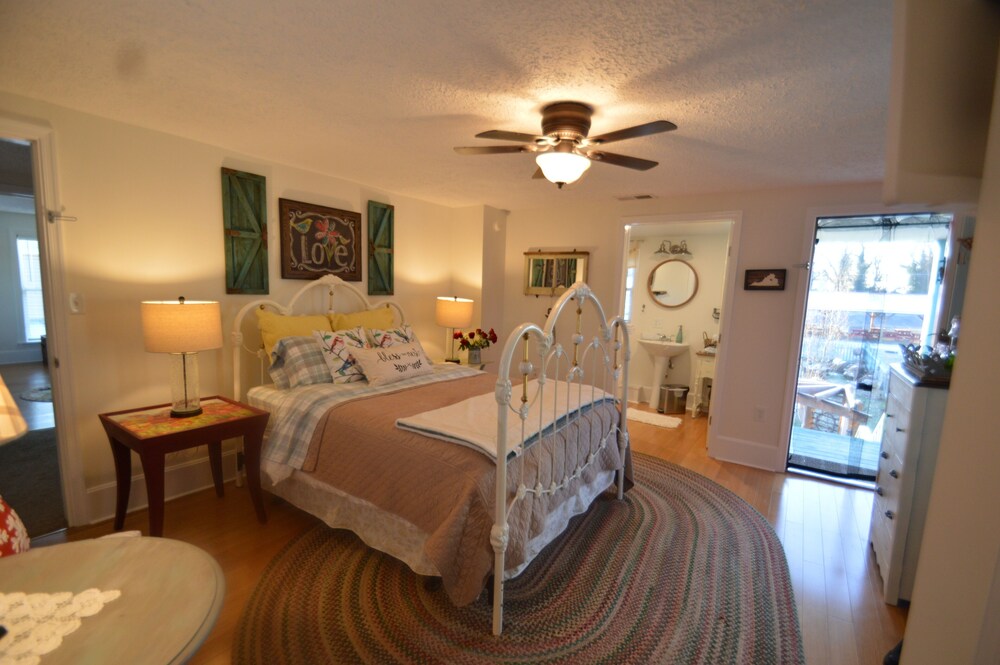 Peabody's Hip Little Stay - photo 13
