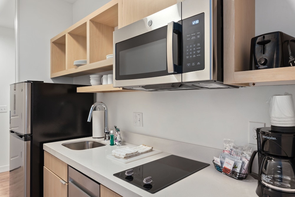 Towneplace Suites By Marriott White Hall - photo 33
