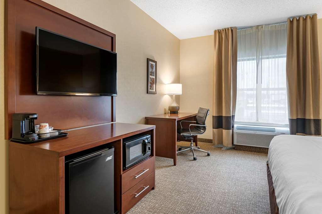 Comfort Inn Louisville Southwest - photo 7