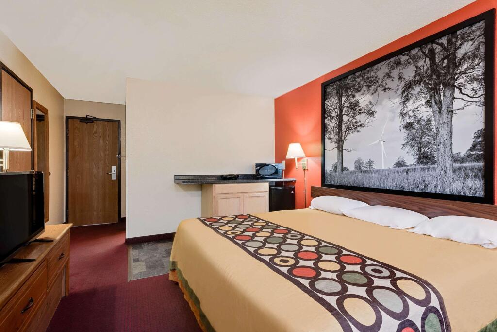 Super 8 by Wyndham Martinsburg - photo 7