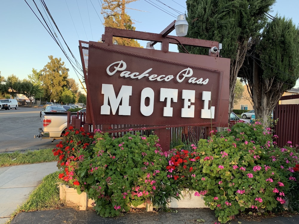Pacheco Pass Motel — hotel in Gilroy