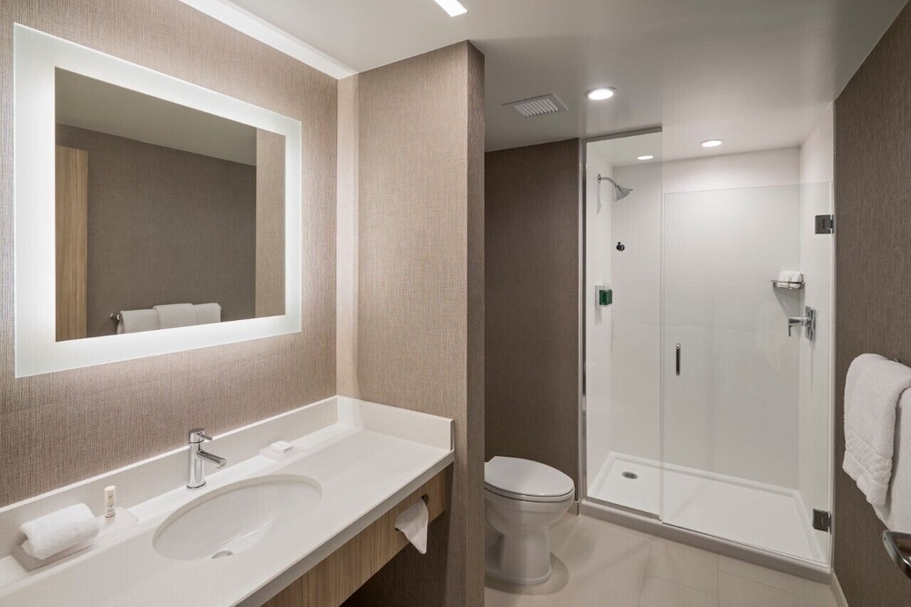 Residence Inn by Marriott Greenville Downtown - photo 32