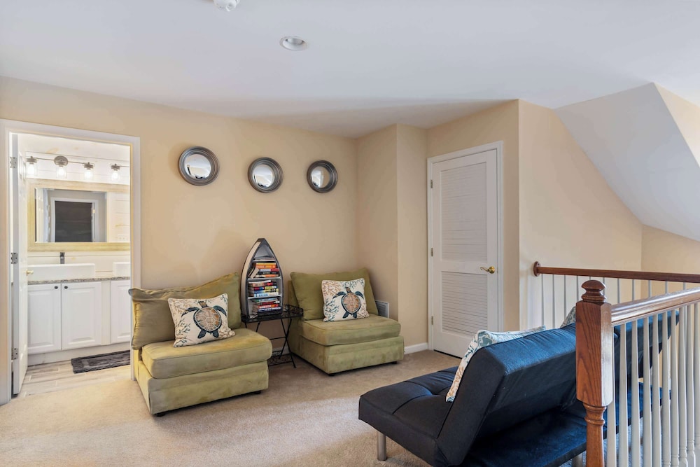 Bayview Landing #1 Sleeps 10 - photo 24