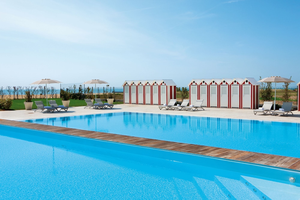 Adriatic Palace Hotel — 4-Star Luxury Hotel in Iesolo, Italy