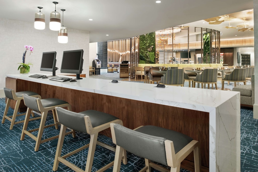 DoubleTree by Hilton Chicago Magnificent Mile - photo 54