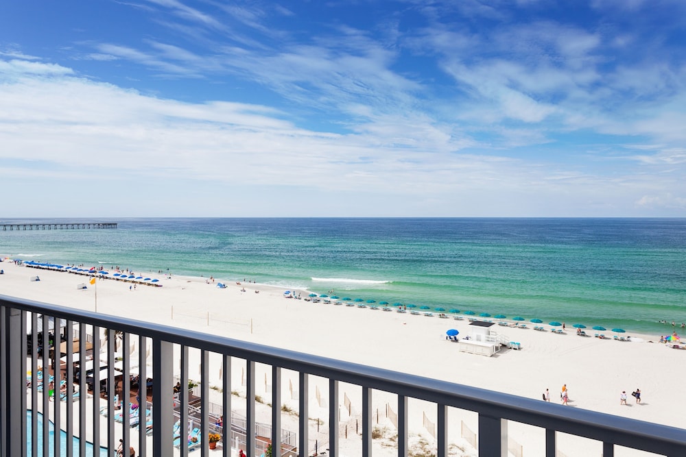 Holiday Inn Express & Suites Panama City Beach Beachfront by IHG - photo 26