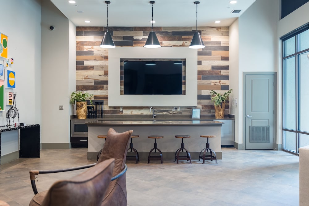 Locale Eastside - photo 32