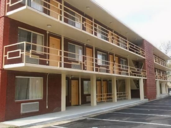 Rodeway Inn 1199 Linden Avenue - photo 2
