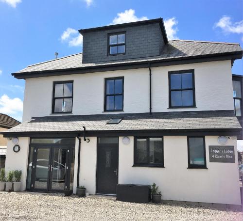 Loggans Lodge — 4-Star Luxury Hotel in Hayle, United Kingdom