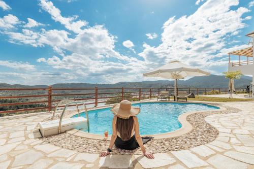 Kohili Villas Elevated Sea View Living — 4-Star Luxury Hotel in Skopelos, Greece