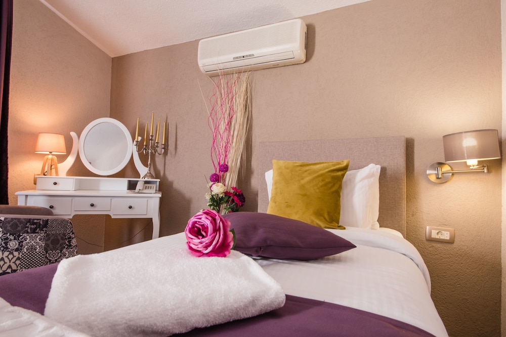 Hotel Ideal — hotel in Podgorica