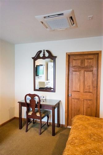 Sutton Inn - photo 31