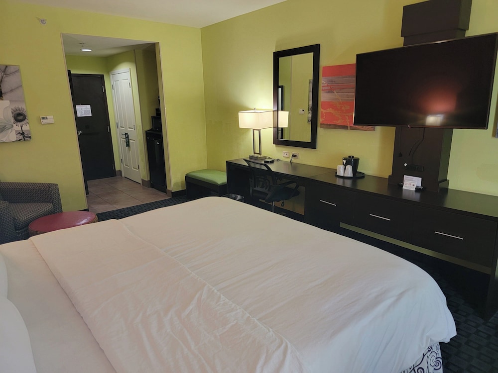 Holiday Inn Garland by IHG - photo 22