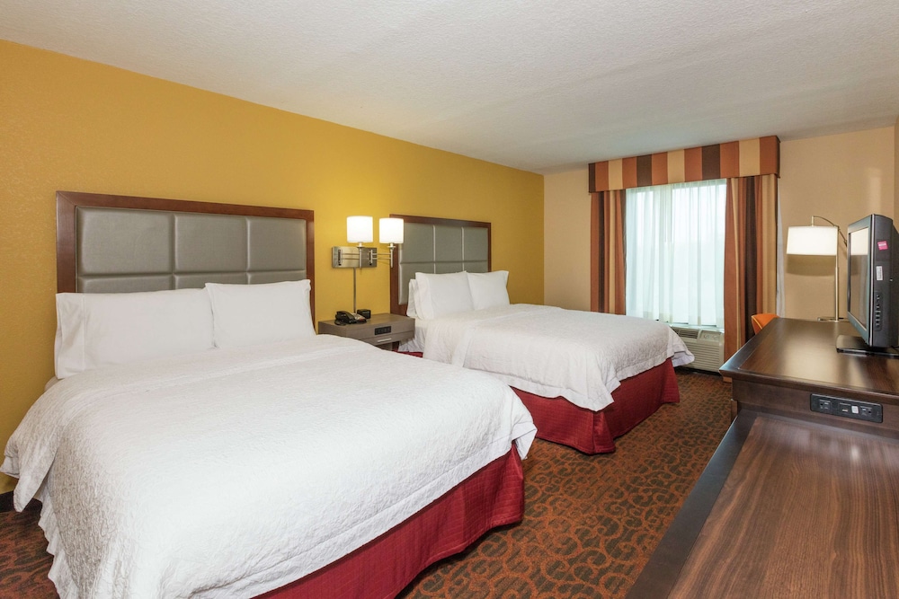 Hampton Inn Suites Jacksonville Airport - photo 15