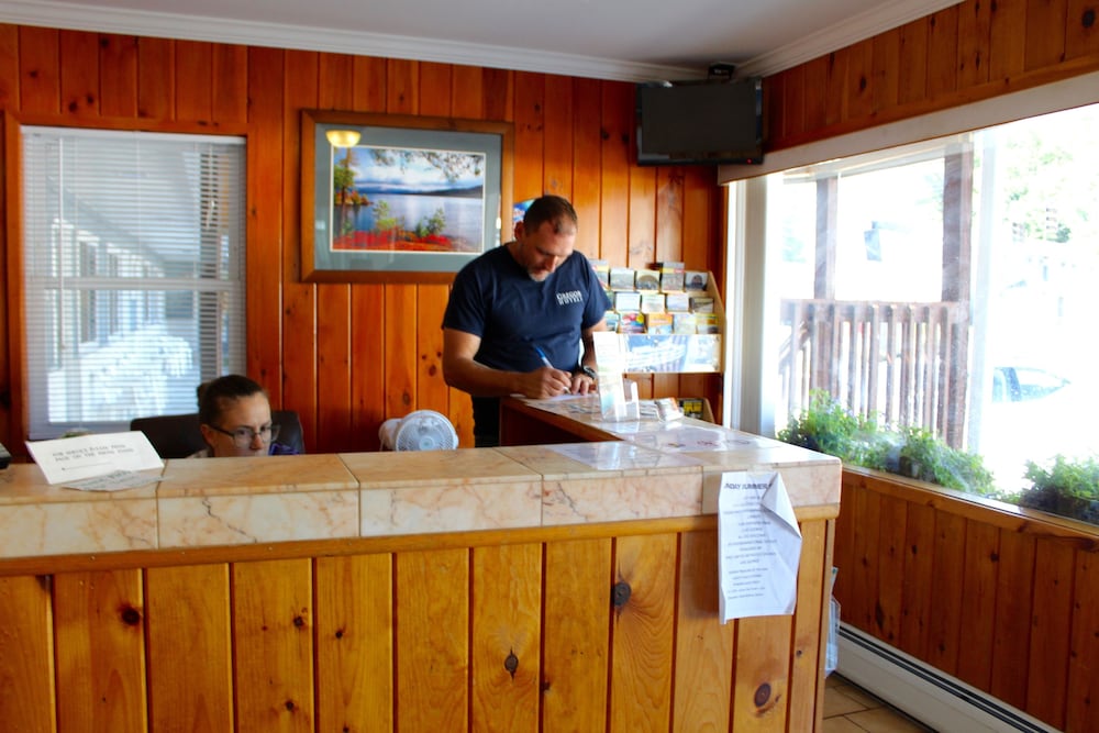 Lake Haven Motel - photo 2