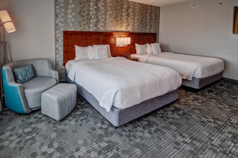 Courtyard by Marriott Newport News Airport - photo 6