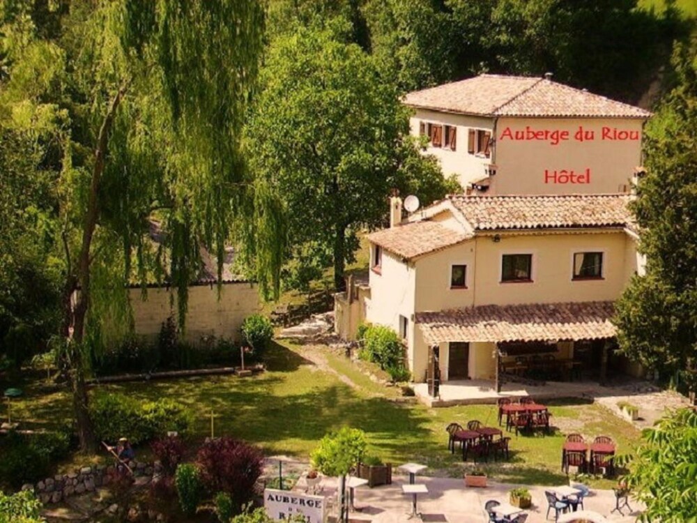 Auberge Du Riou - last minute hotel in Cannes