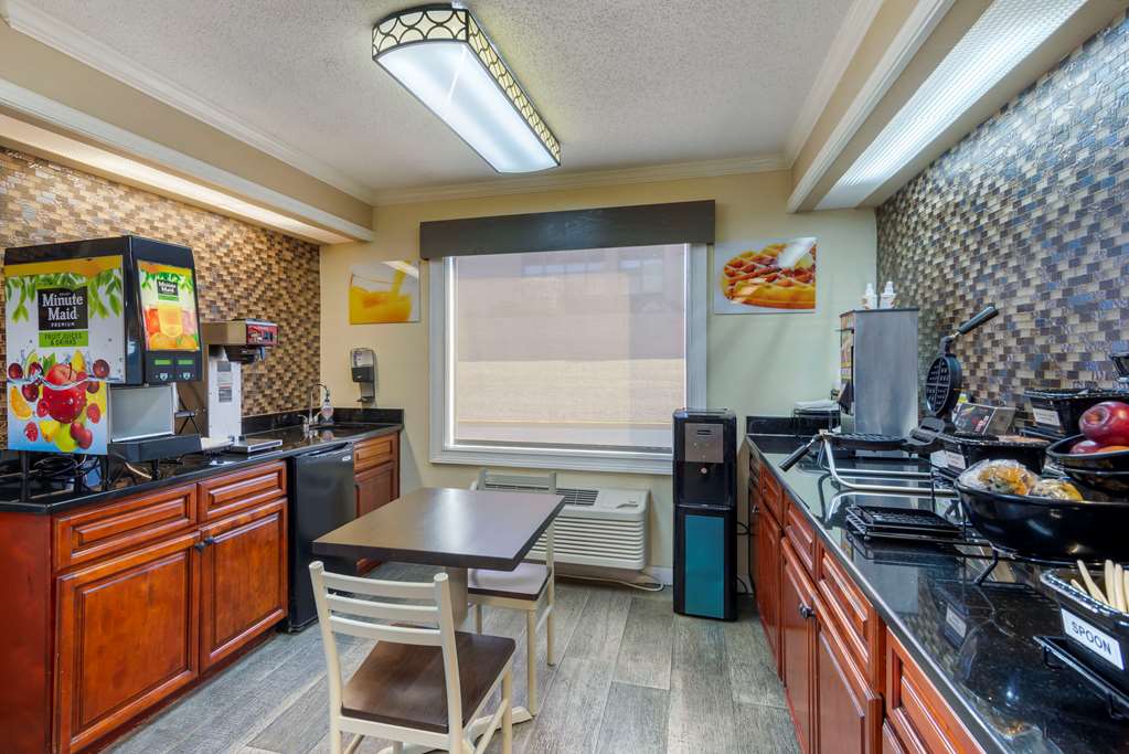 Best Western Ashburn Inn - photo 23