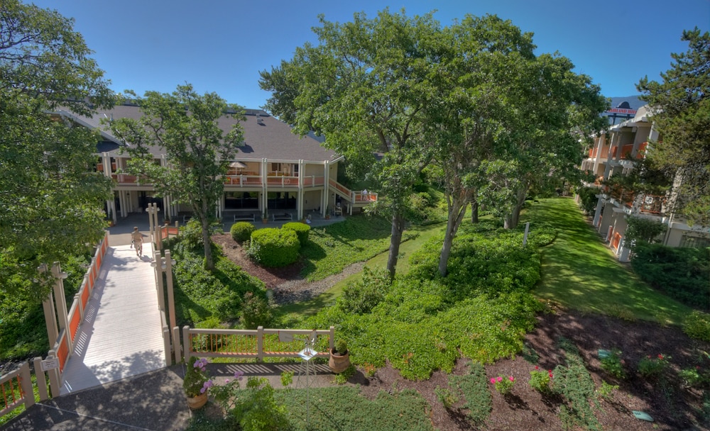 Ashland Hills Hotel & Suites - photo 70