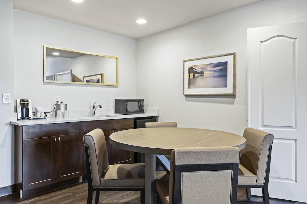 Holiday Inn St. Petersburg West by IHG - photo 17