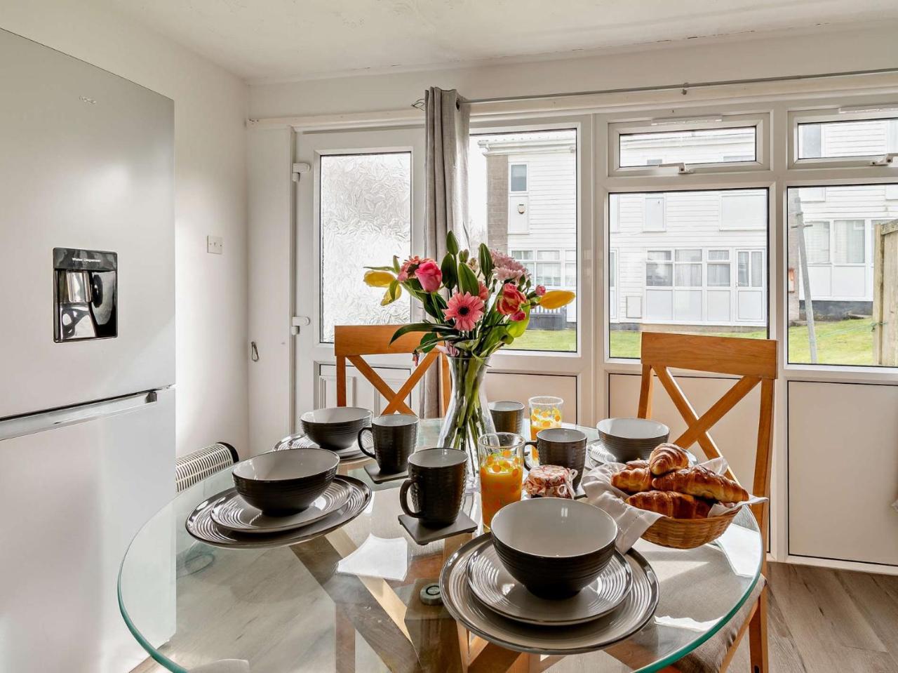 2 Bed in Freshwater East 91445 in Pembroke, United Kingdom