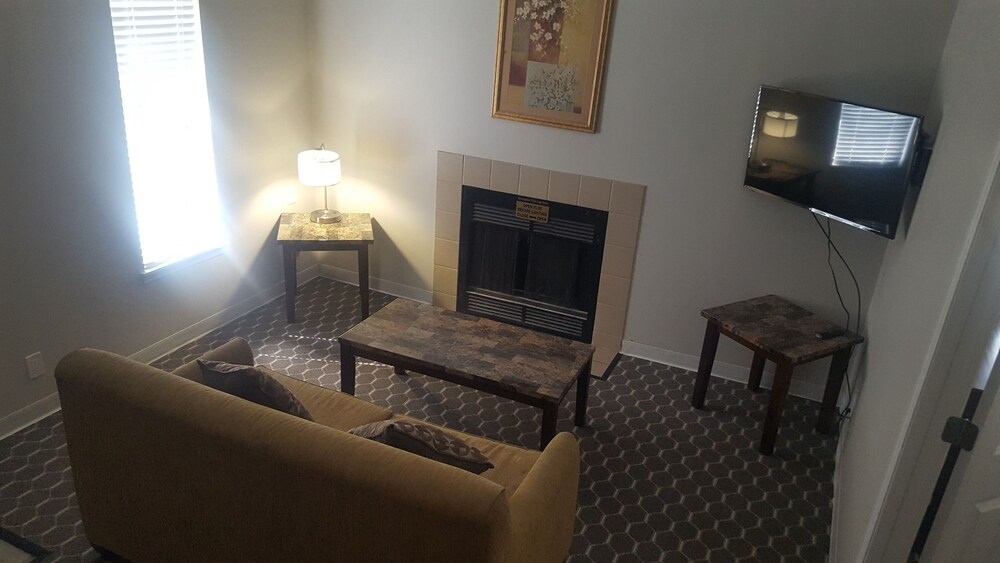 Sterling Hotel and Suites - photo 17
