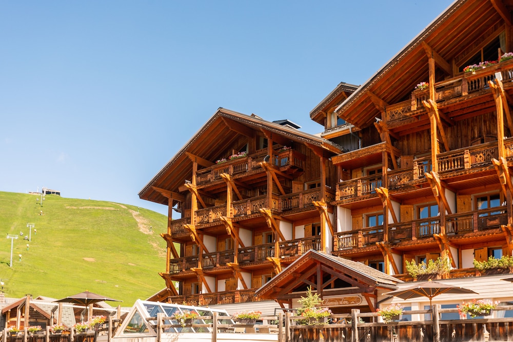Hôtel Au Chamois d’Or by Les Etincelles in Huez, France