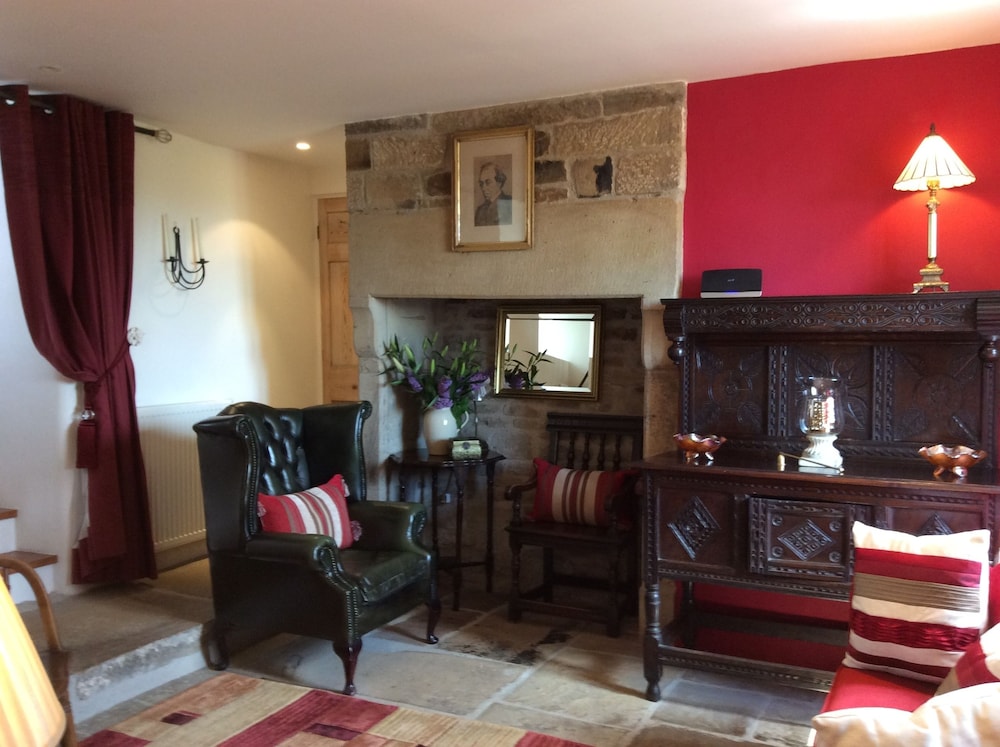 Bretton Cottage — Hope Valley — photo 3