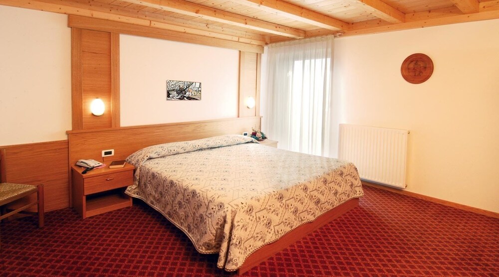 Hotel La Montanina — carbon neutral stay, Malosco