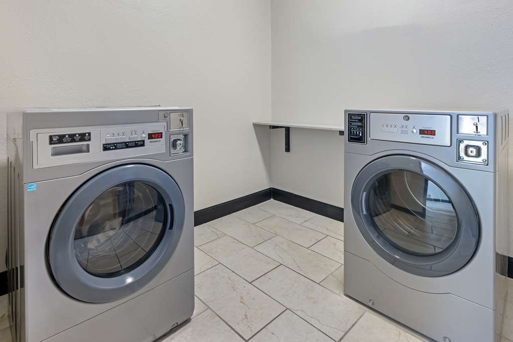 Best Western Plus Executive Residency Carlsbad Hotel - photo 50