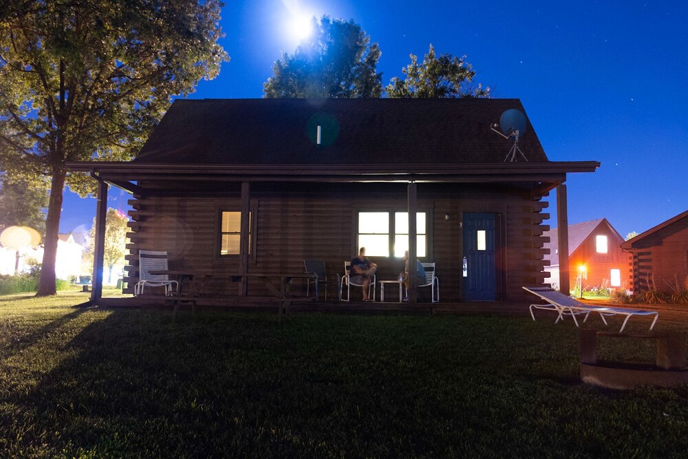 Mariner's Village Resort — hotel in Carlyle