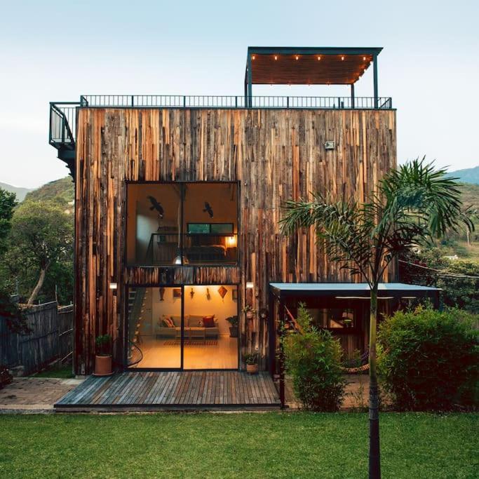 Modern architecture with great view — hotel in San Agustin Etla