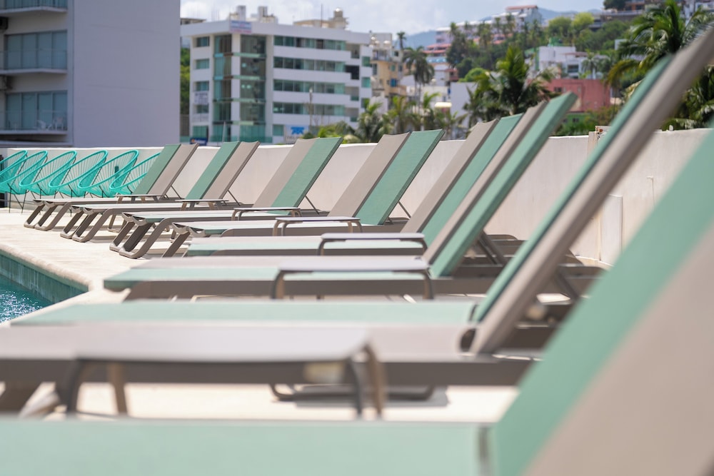 Sundeck