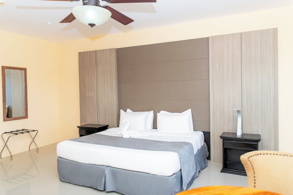 Pickwick Park View Hotel — Belize City — photo 5
