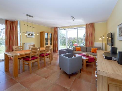 Haus Möwe Apt. 02 — 4-Star Luxury Hotel in Ostseebad Sellin, Germany