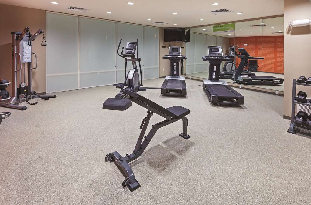 La Quinta Inn & Suites by Wyndham Wichita Falls MSU Area - photo 14