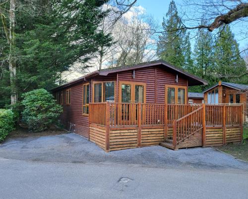 Cheerful 3 bedroom Lodge At White cross Bay Windermere — 4-Star Luxury Hotel in Windermere, United Kingdom