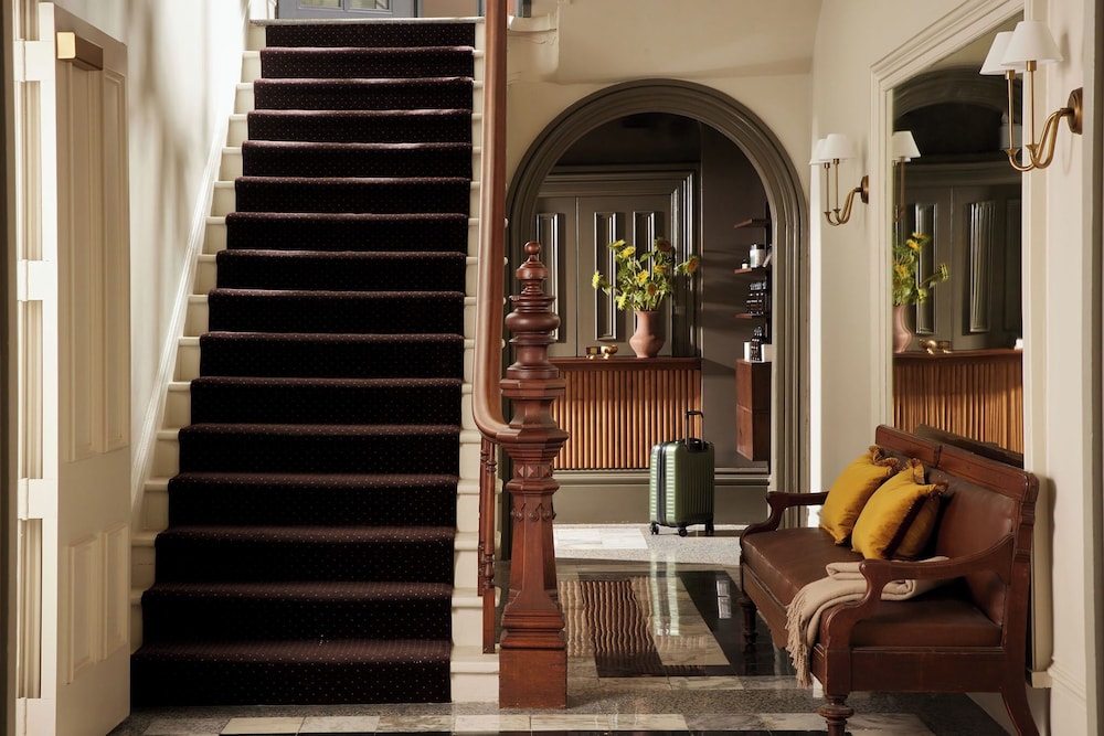 Hotel Belvedere - last minute hotel in Kingston
