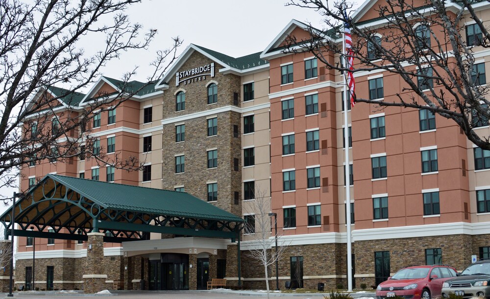 Staybridge Suites Albany Wolf Rd Colonie Center by IHG - photo 41