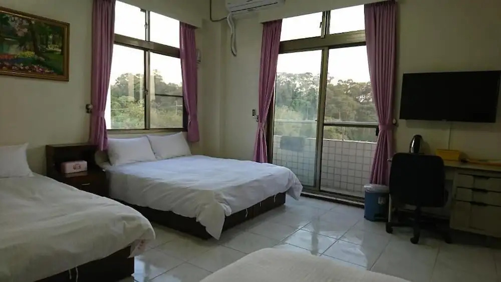Garden Hostel — 4-Star Luxury Hotel in Jiayi Shi, Republic of China Taiwan