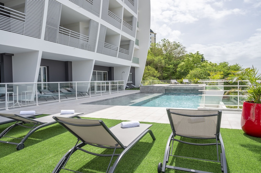 B&B Home Fort De France Marina — 4-Star Luxury Hotel in Fort-De-France, Martinique